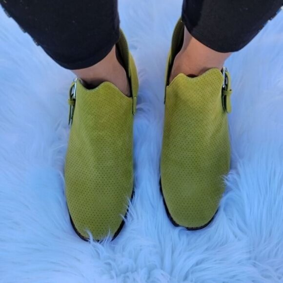 Women's Side Kicks Buckled Cut Out Booties Khaki Color - Picture 7 of 7